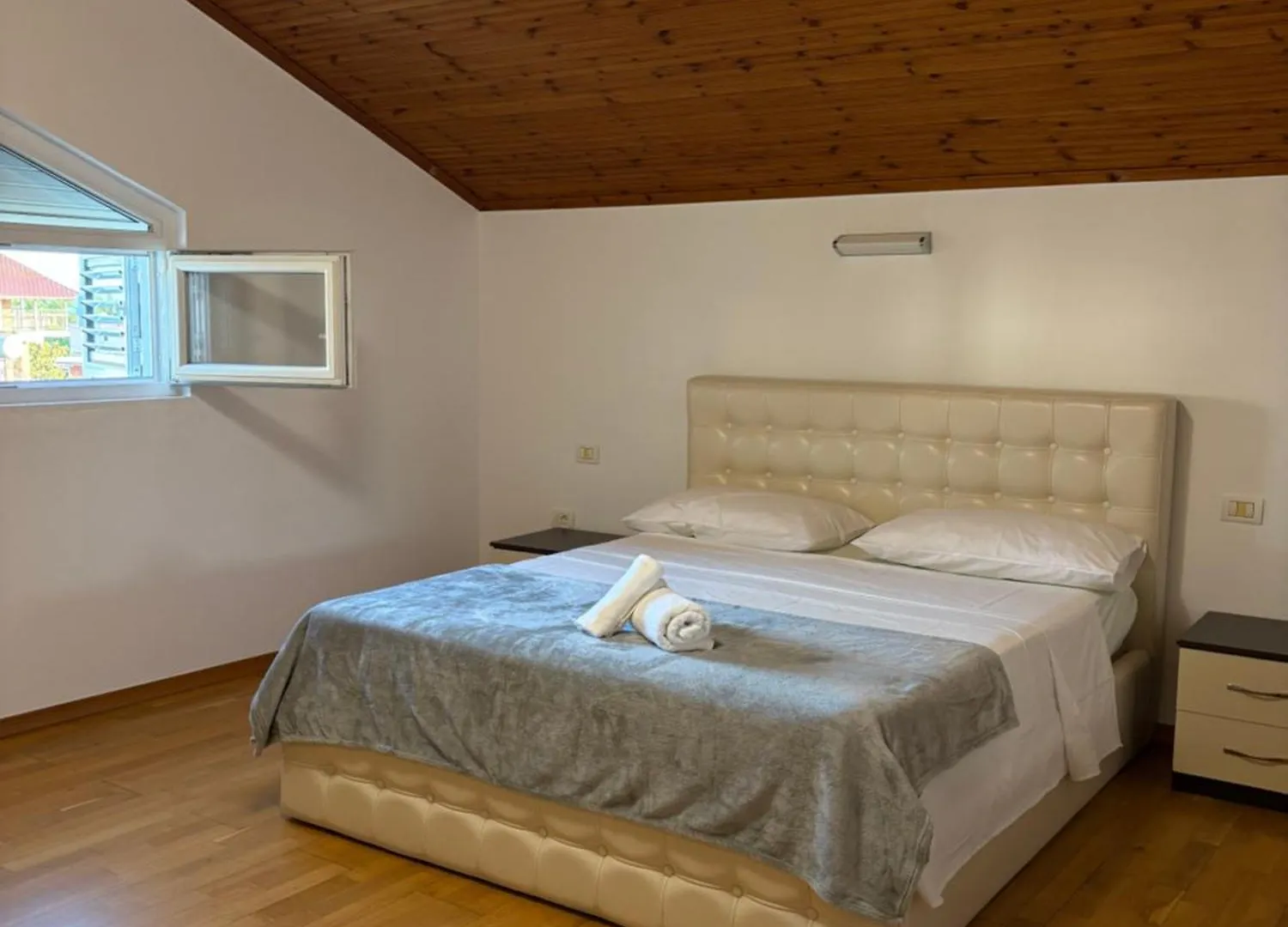 Shkodra Rooms
